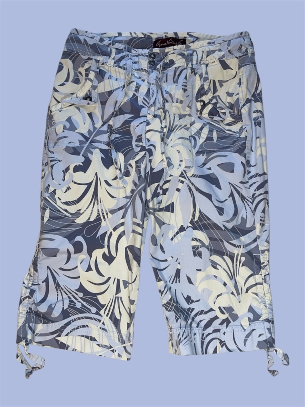 Gloria Vanderbilt Floral Capri Snap Button Drawstring Pants in Blue and White